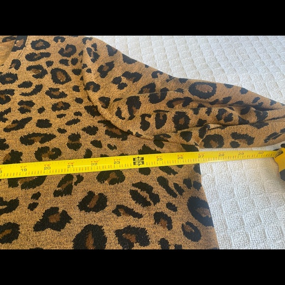 Long Sleeve Animal Print Top - Picture 7 of 16